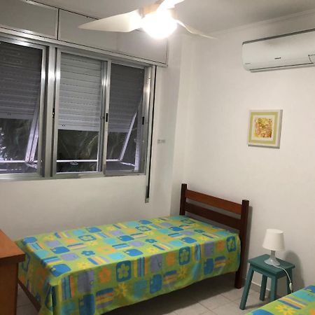 Apto Com Ar Condicionado A 200 M Da Praia - Atras Do Shopping Enseada Lägenhet Guarujá Exteriör bild